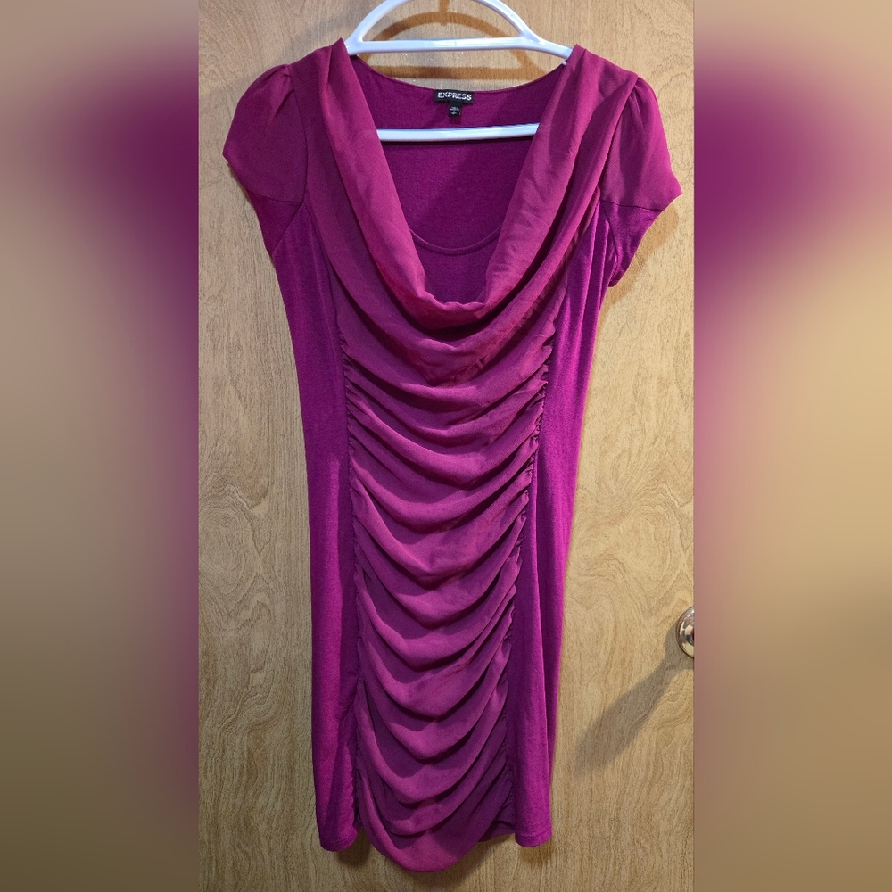 EXPRESS Fuchsia Scoop Neck Bodycon Midi Dress Size Small